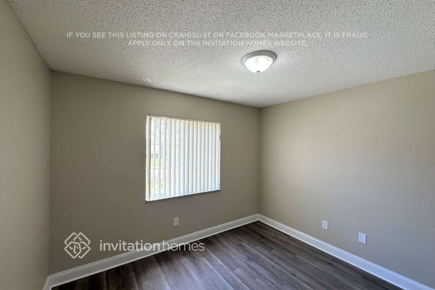 Building Photo - 15927 SW 82nd St