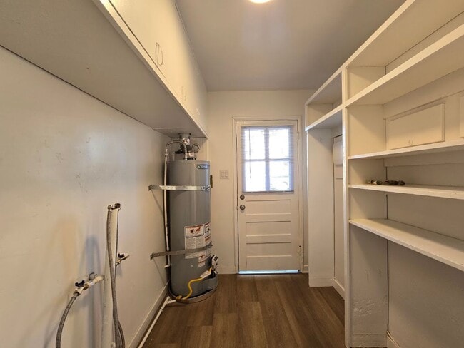 Building Photo - Bright & Remodeled Single-Family Home with Detached Garage