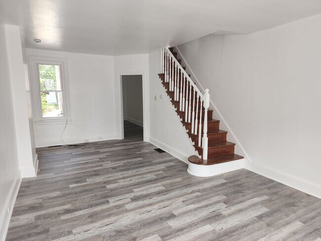 Building Photo - 1313 Lancaster Ave