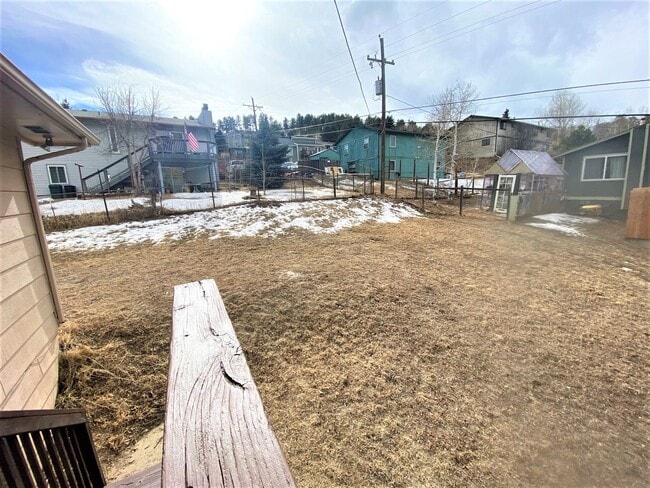 Building Photo - 26172 Center Dr