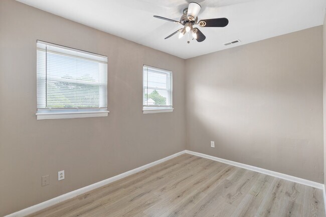 Building Photo - 3505 Hilber St
