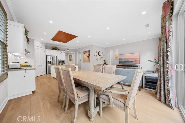 Building Photo - 114 Guinness