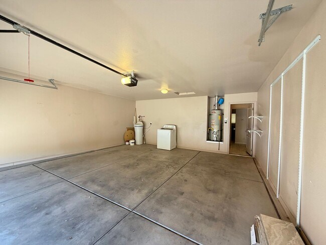 Building Photo - Home in Ivins