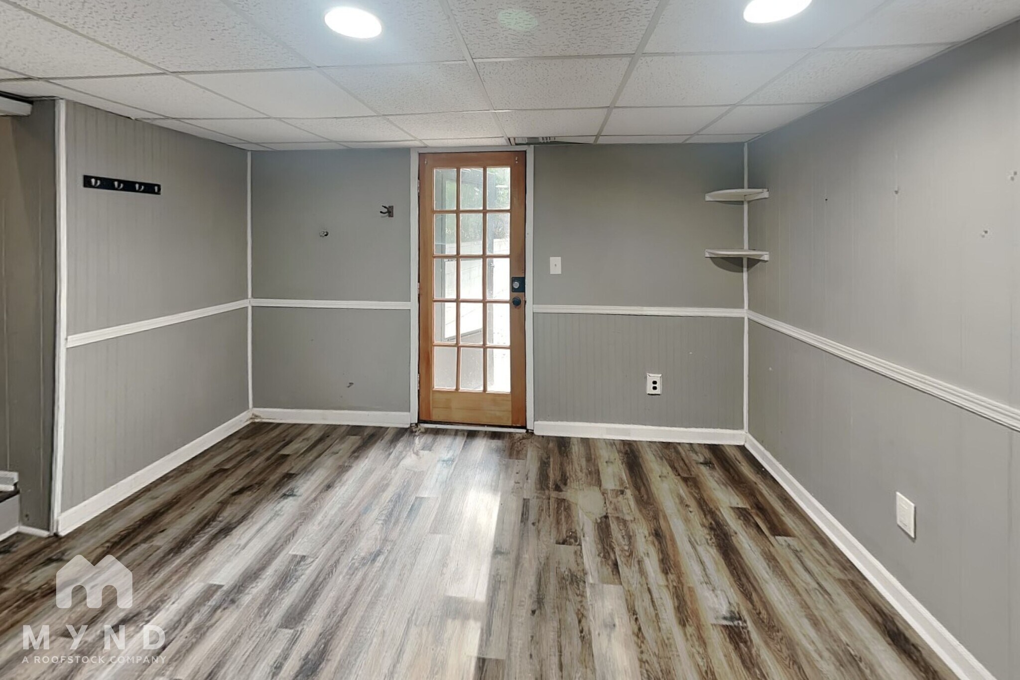 Building Photo - 2559 Park Dr