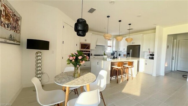 Building Photo - 15522 Olympic Ct