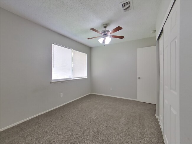 Building Photo - 6329 Porterway Dr