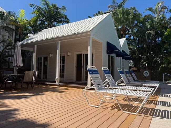 Building Photo - 918 Southard St