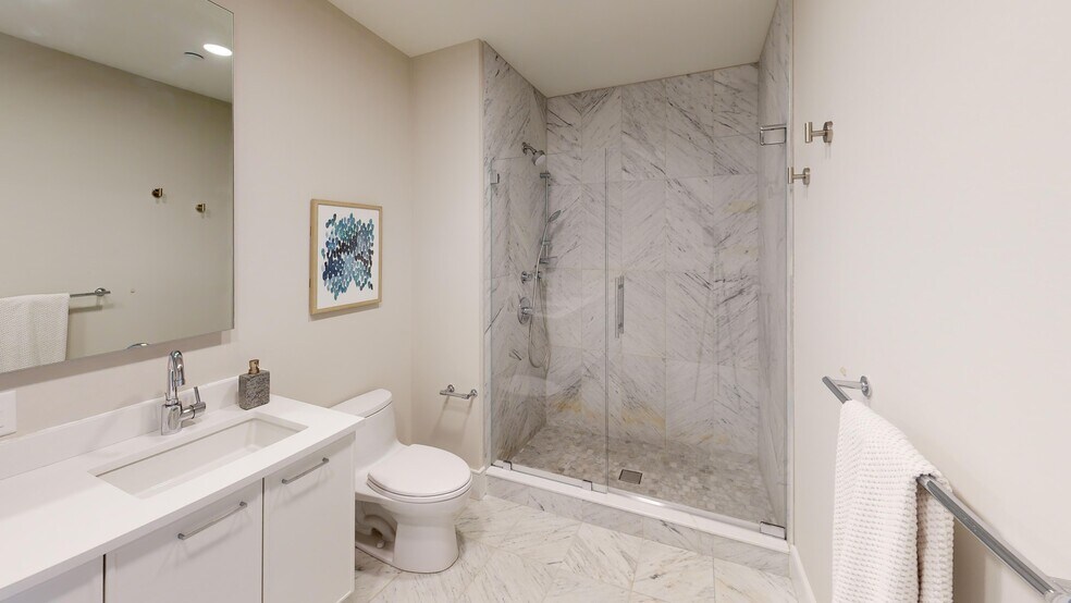 Building Photo - 214 Market St