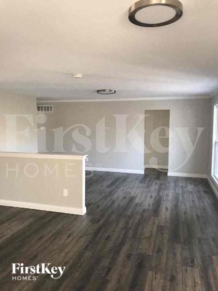 Building Photo - 11814 Featherwood Dr