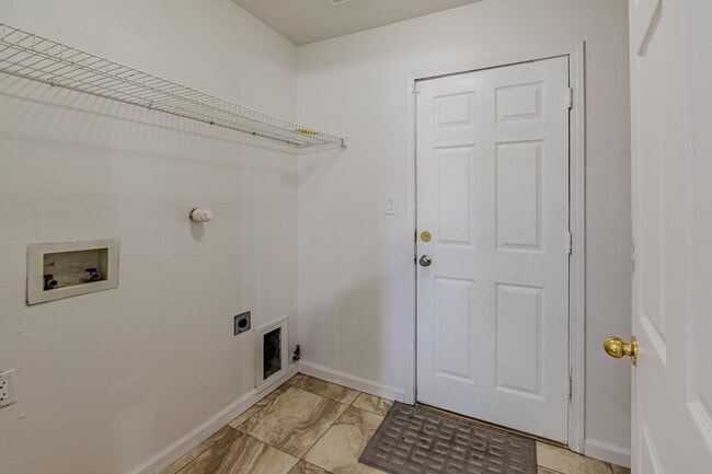 Building Photo - 9605 Weems Ave SW