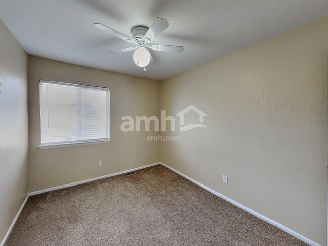 Building Photo - 4892 Waldenwood Dr