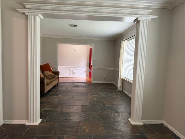 Building Photo - 5031 Twin Candle Dr