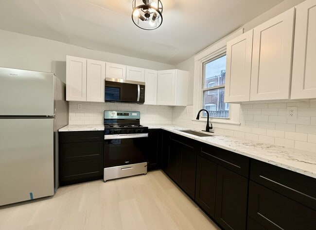 Building Photo - 7116 Seaford Ave