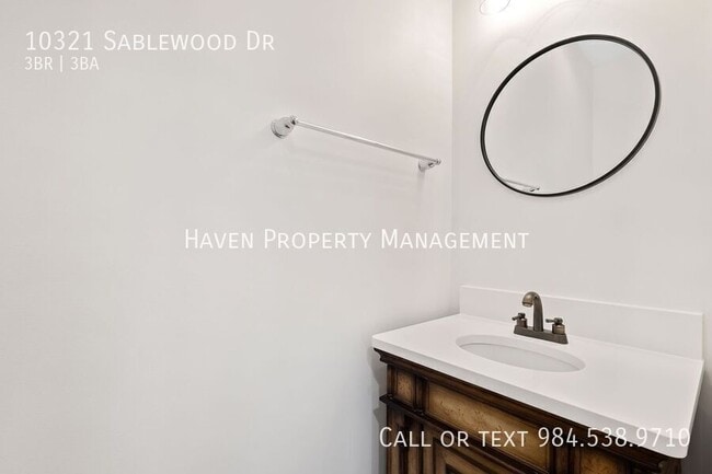 Building Photo - 10321 Sablewood Dr