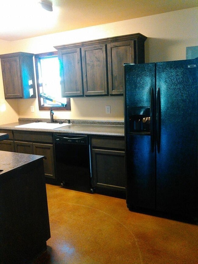 Building Photo - 4522 Elwell