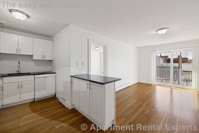 Building Photo - 134 Summer St