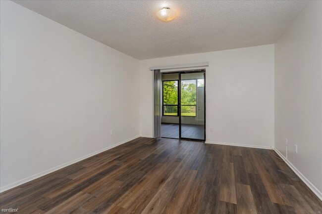 Building Photo - 2 br, 2 bath Condo - 540 Belltower Avenue J-1