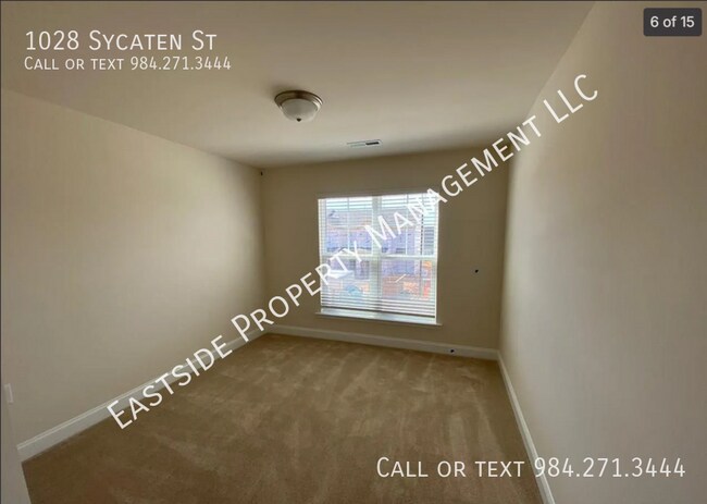 Building Photo - 1028 Sycaten St