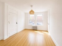 Building Photo - 72-45 60th Ln
