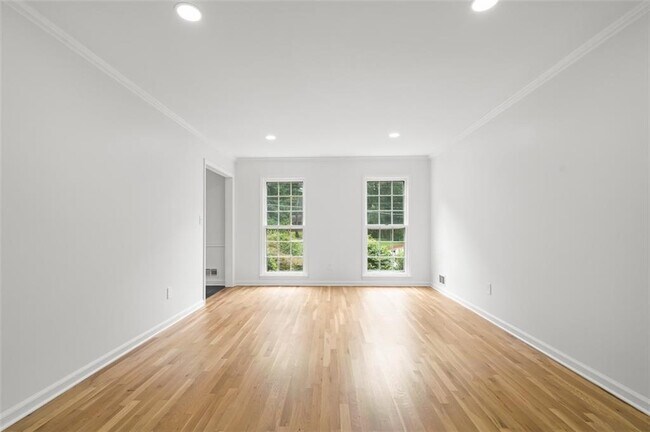 Building Photo - 2340 Castleridge Ct