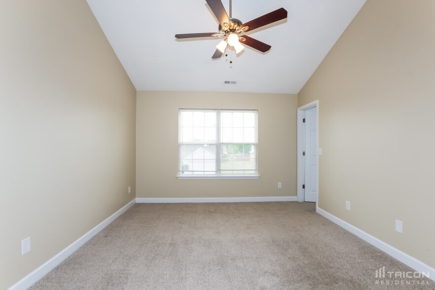 Building Photo - 11305 Silver Glen Ln