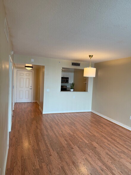 Building Photo - 117 NW 42nd Ave