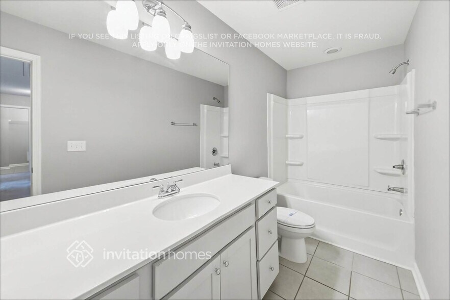 Building Photo - 555 S Fortune Way