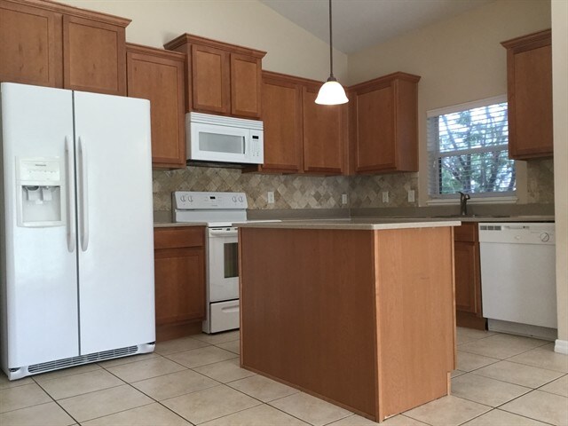 Building Photo - 13149 Sapphire Falls Ln