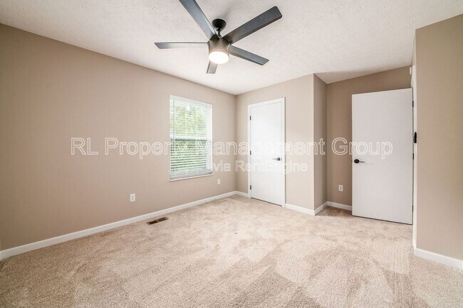 Building Photo - 2940 Wynridge Dr