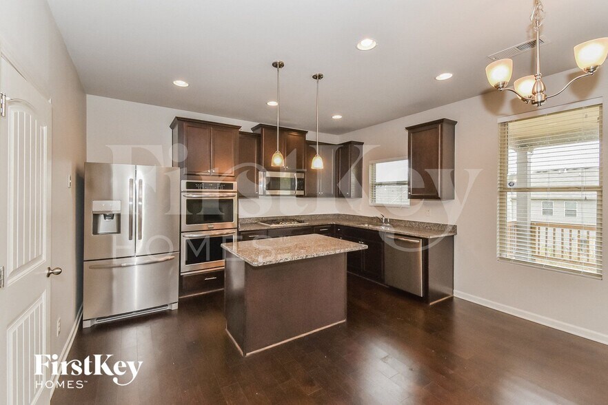 Building Photo - 4682 Brookwood Pl