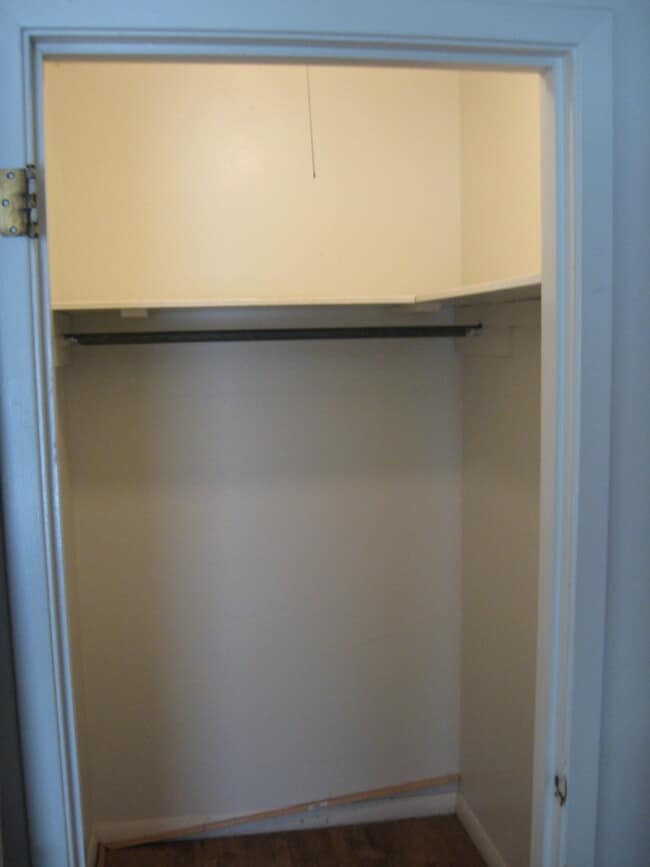 Building Photo - 1213 Park St