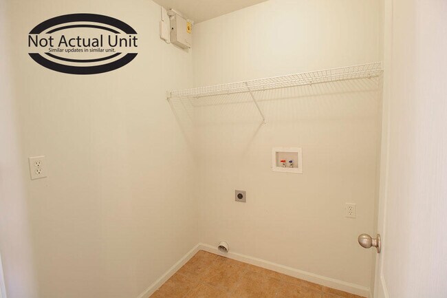 Building Photo - 1500 Bodie Dr