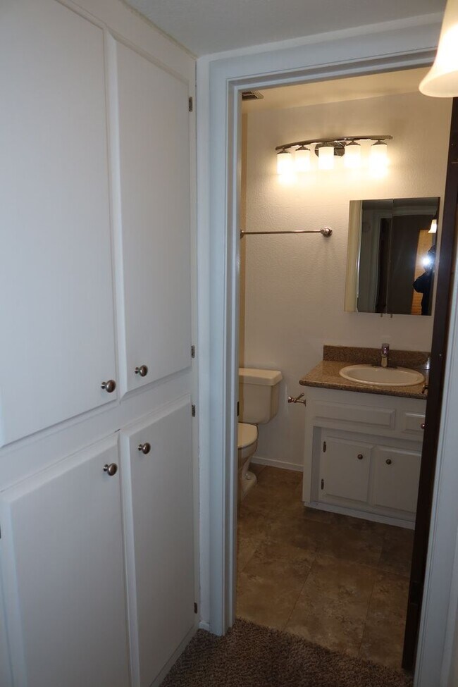 Building Photo - 7374 Farm Dale Wy