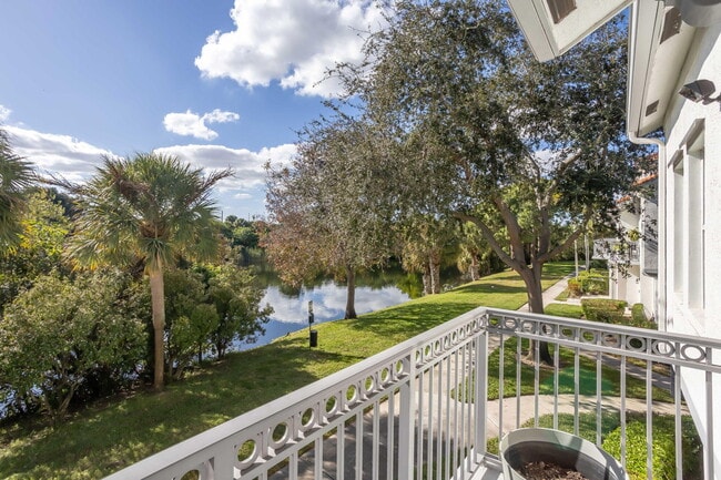 Building Photo - 2044 Alta Meadows Ln