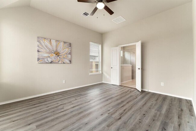 Building Photo - 5014 Aspen Orch Dr