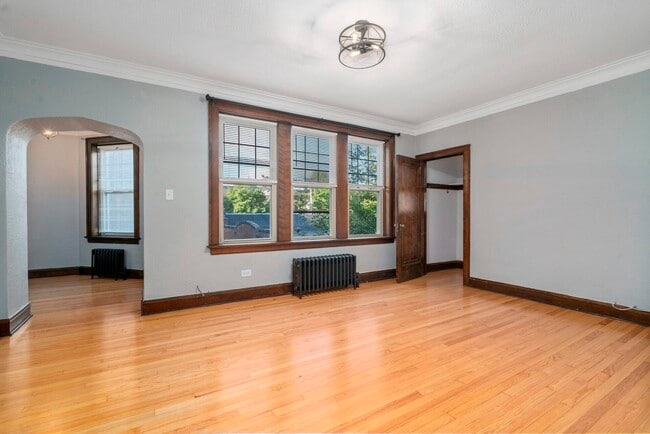 Building Photo - 530 Hillside Ave