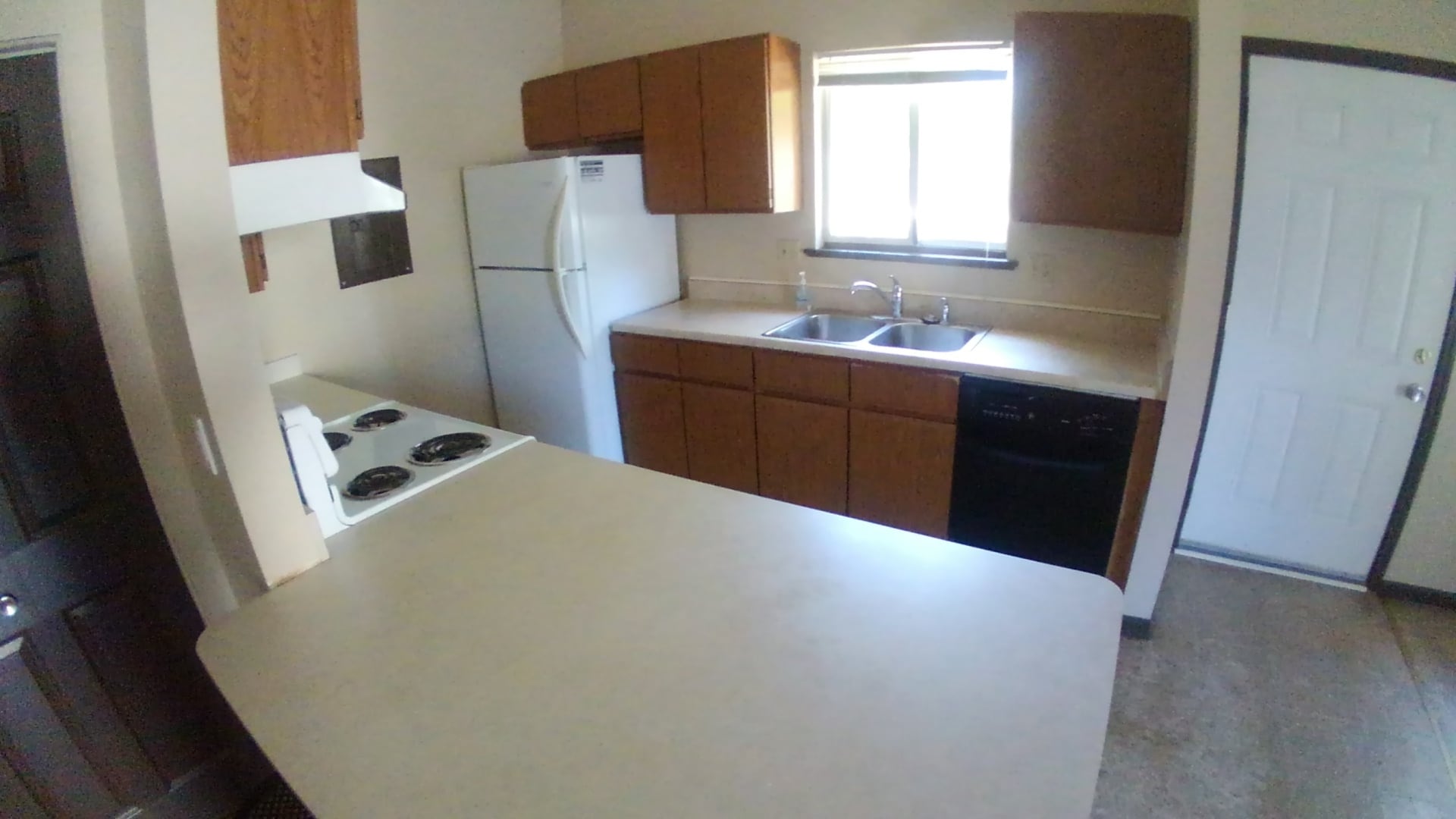 Kitchen - 1302 Albert Ave