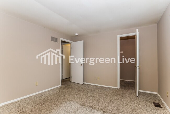 Building Photo - Coming Soon!