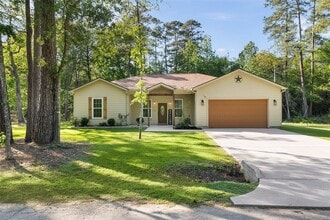 Building Photo - 17378 E Holly Hill Dr