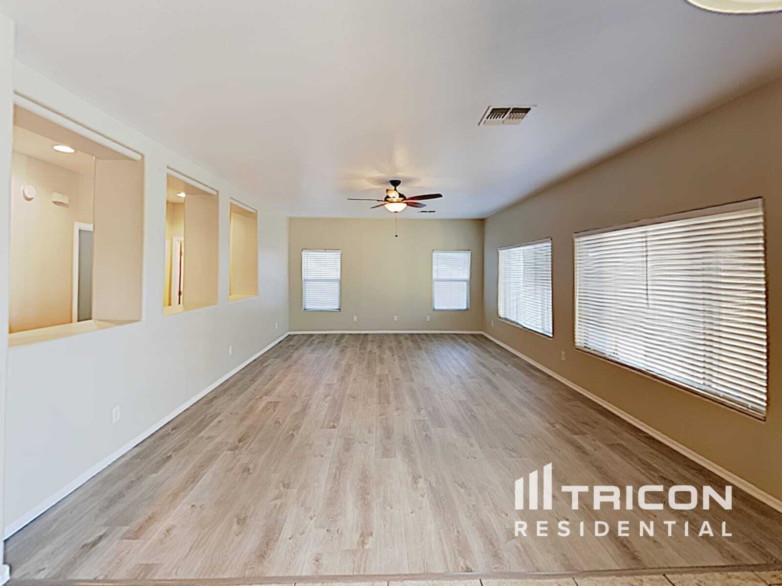 Building Photo - 43009 W Kristal Ln
