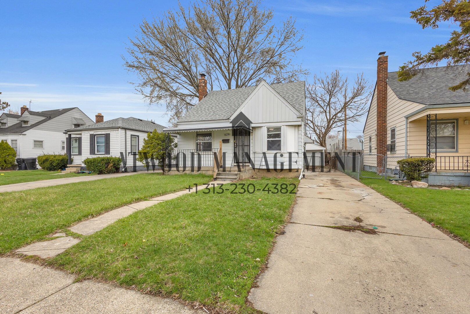 Building Photo - This beautifully updated 3-bedroom, 1-bath single-family home is ready for move-in!
