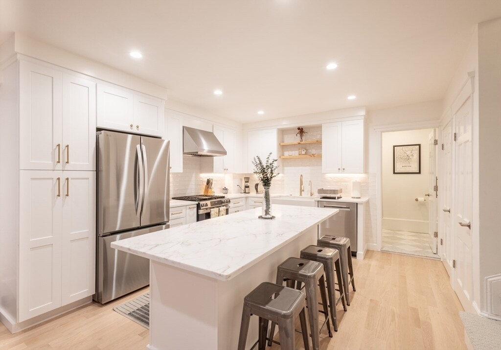 Building Photo - 57 Appleton St