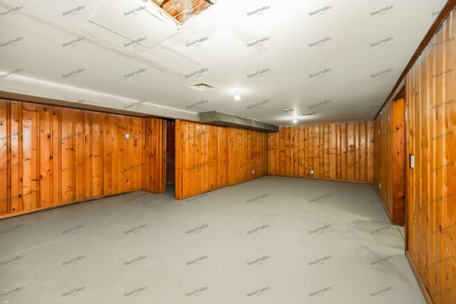 Building Photo - 1627 Wrenford Rd