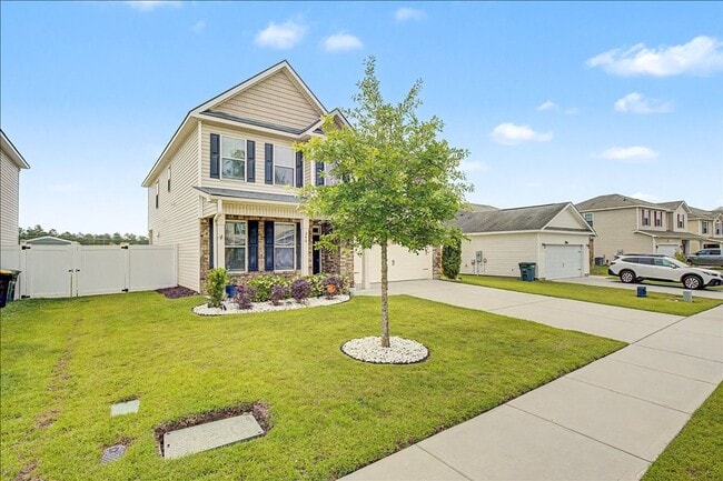 Building Photo - 4 Bed/3.5 Bath Home in The Palms at New Hampstead