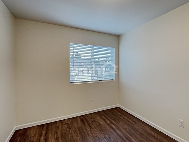 Building Photo - 1634 180th St Ct E