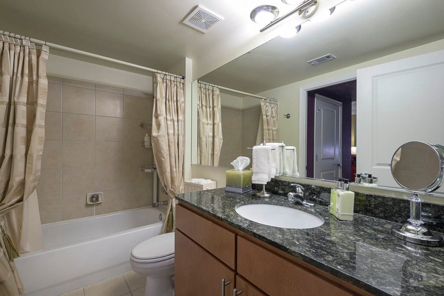 Building Photo - 912 F St NW