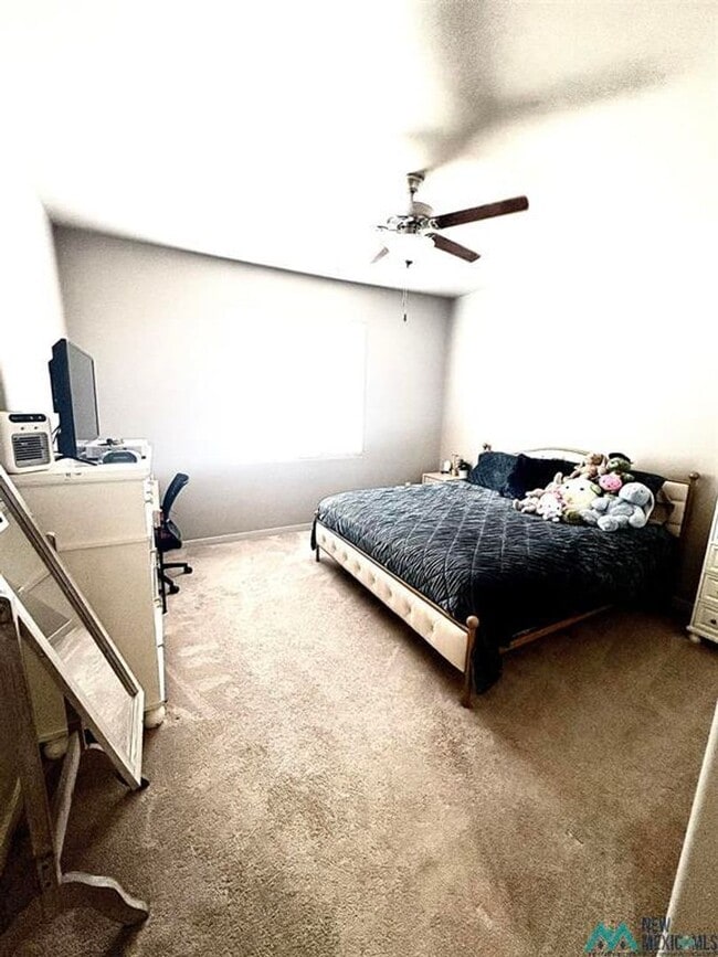 Building Photo - Large Four Bedroom Newer Construction Home