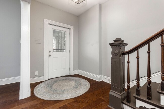 Building Photo - 1203 S Preston St