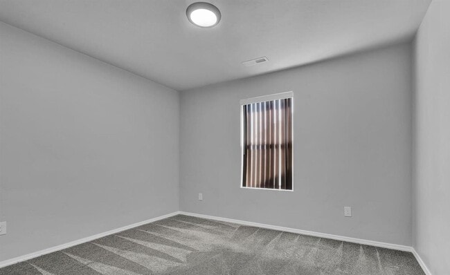 Building Photo - Welcome to this stunning 4-bedroom, 2-bathroom home located in the vibrant community of Caldwell,...