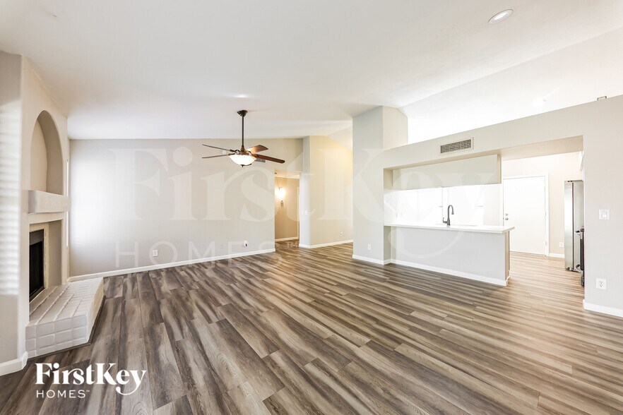 Building Photo - 19626 N 14th Pl